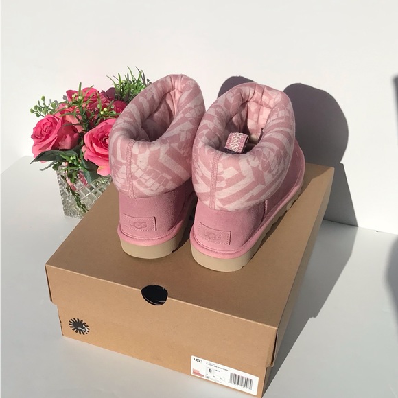 UGG Classic Mini Jersey Stripe Boot - Picture 5 of 8